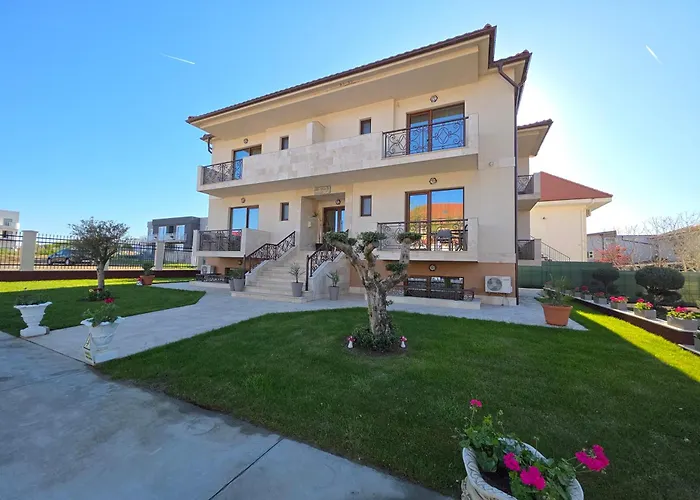 Valurile Mării Vama - Veche Hotel Vama Veche